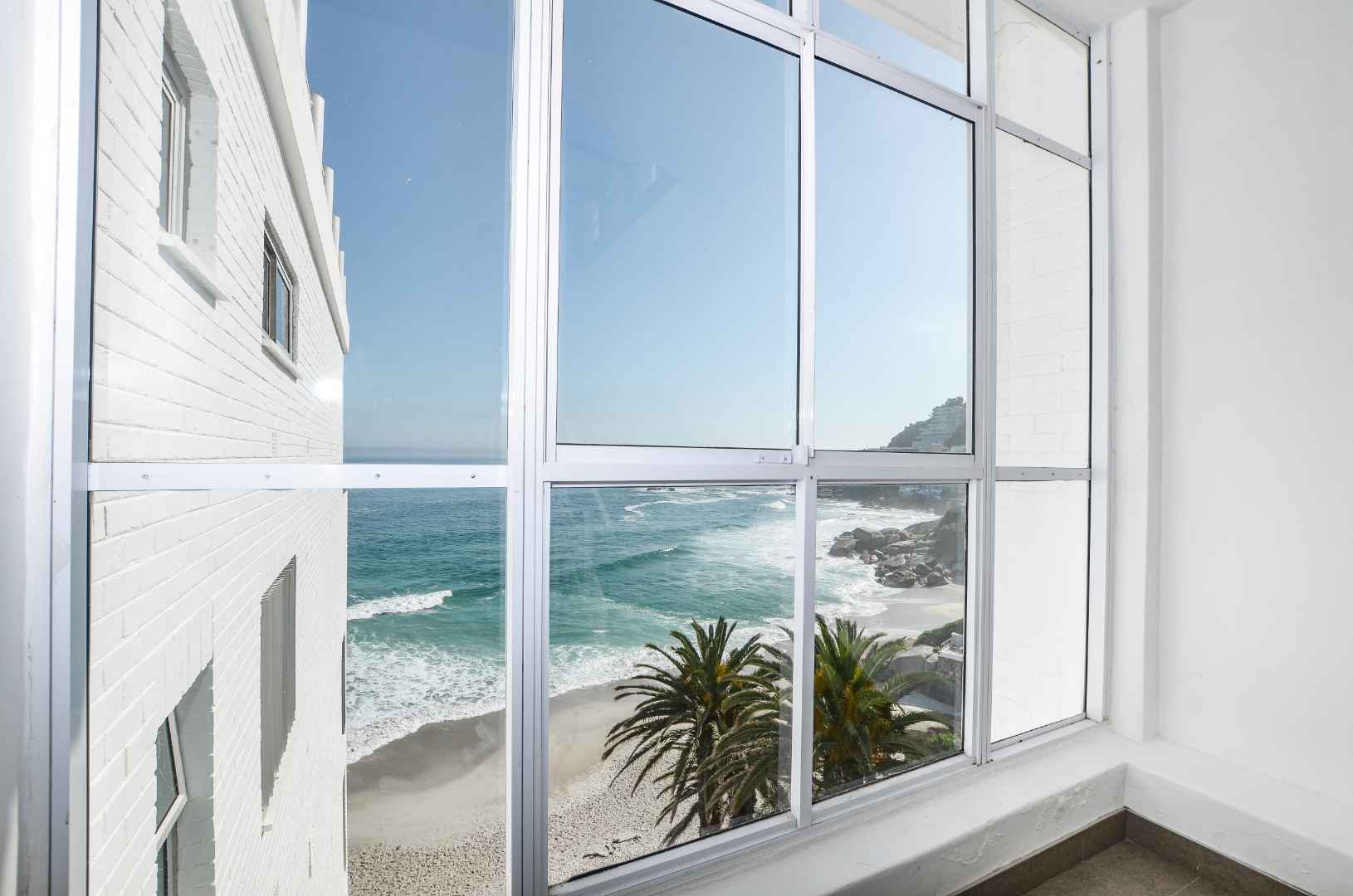 1 Bedroom Property for Sale in Clifton Western Cape